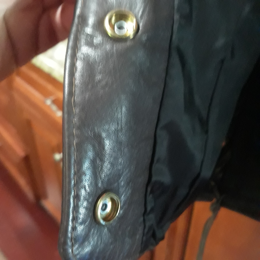 Vest - Picture 8 of 15